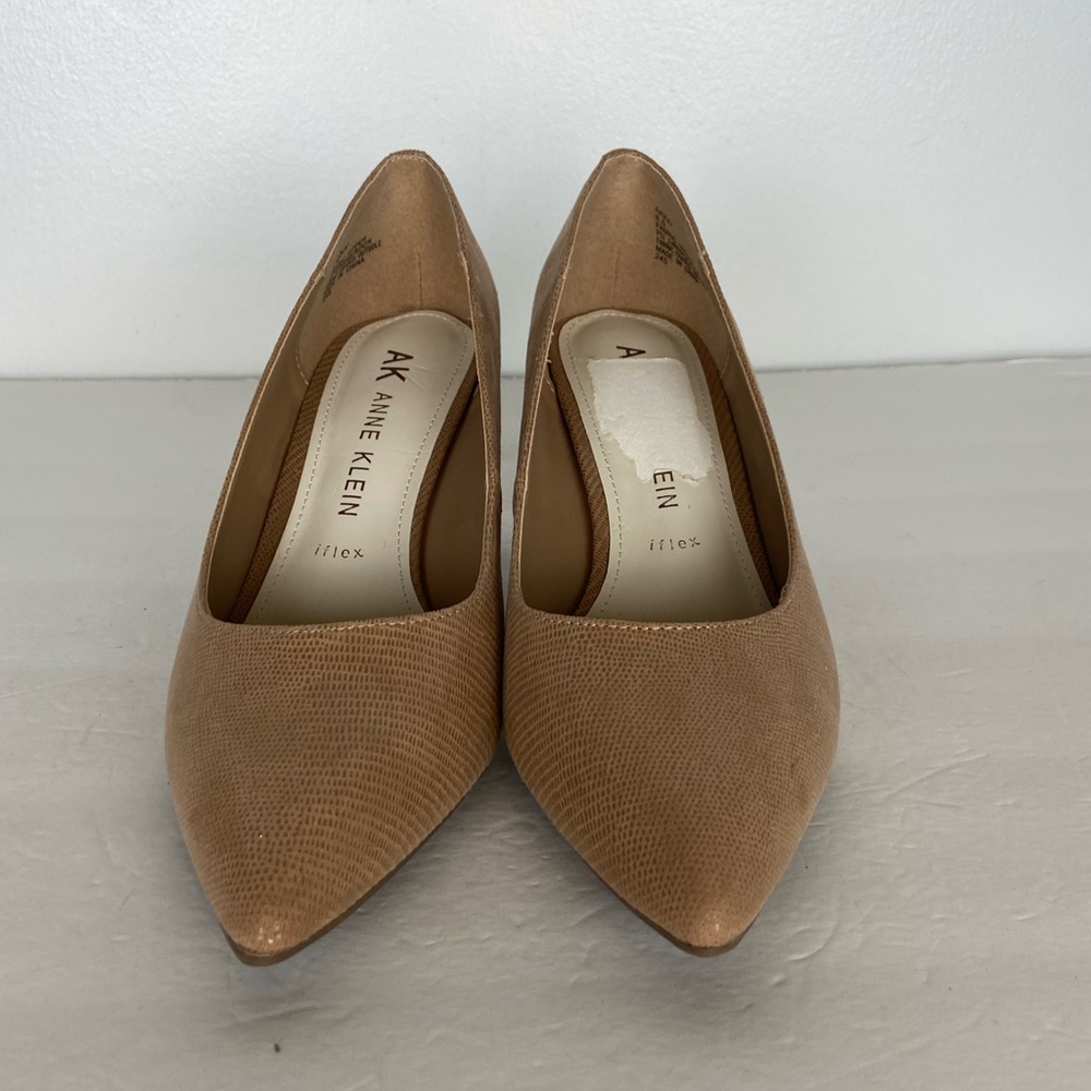 Anne Klein Iflex Akkai Pumps Heel Shoes Size 8.5 Cream Textured Career Fashion - Picture 4 of 9
